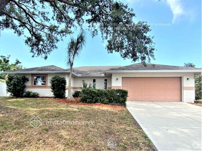 Building Photo - 2201 Lakewood Dr