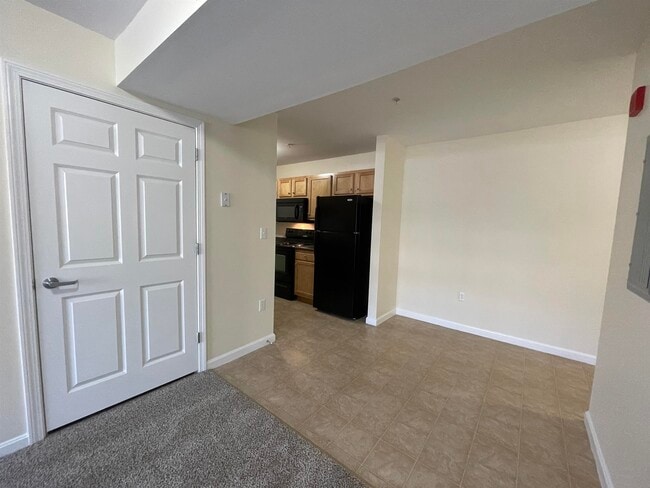 Building Photo - 10 Sentinel Court