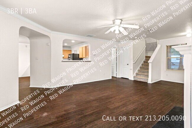 Building Photo - 2614 Sunview Lake