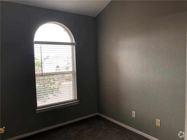 Building Photo - 4504 Loma Linda Circle