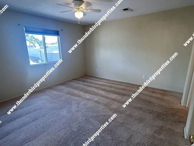 Building Photo - Gated Community available NOW!