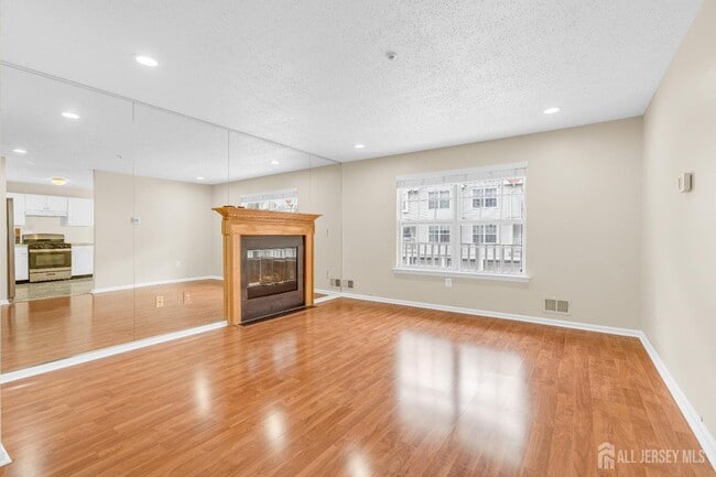 Building Photo - 98 Prestwick Way