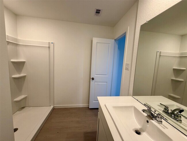 Building Photo - 28750 Texas Plns Dr