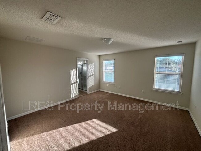 Building Photo - 251 Domus Ln