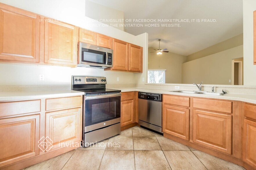 Building Photo - 3688 Becontree Pl