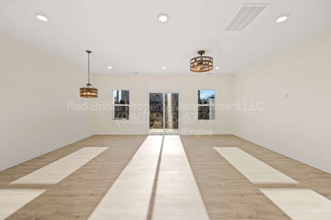 Building Photo - 11027 Pagebrook Ln