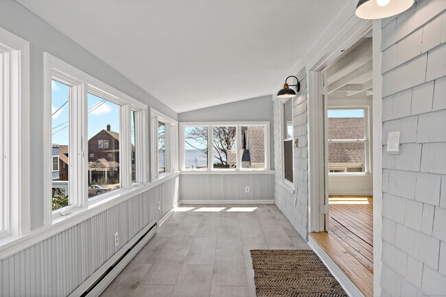 Building Photo - 14 2nd Ave