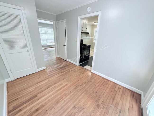 Building Photo - 3BR/2BA For Rent