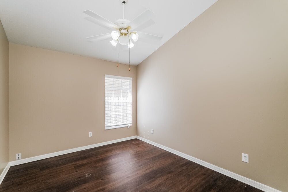 Building Photo - 17724 Long Rdg Rd