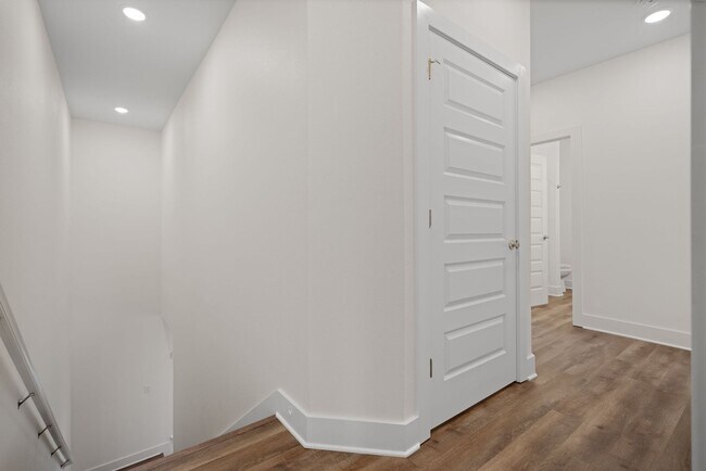 Building Photo - The Aspen at Been Road Villas 3 Bed, 2 Bath