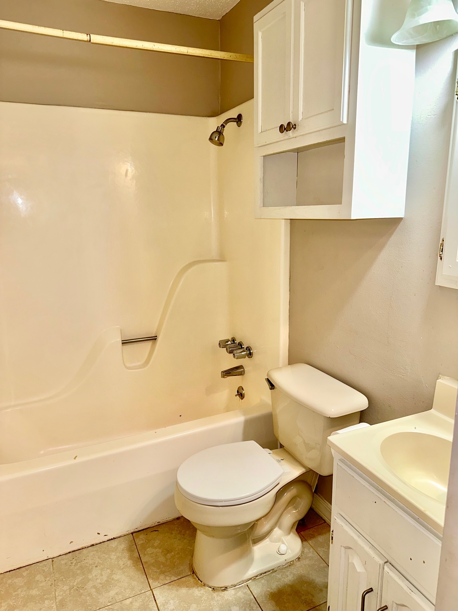 Building Photo - 103 Cedarbrook Dr