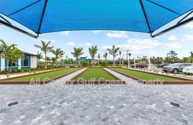 Building Photo - 12240 Wellen Golf St