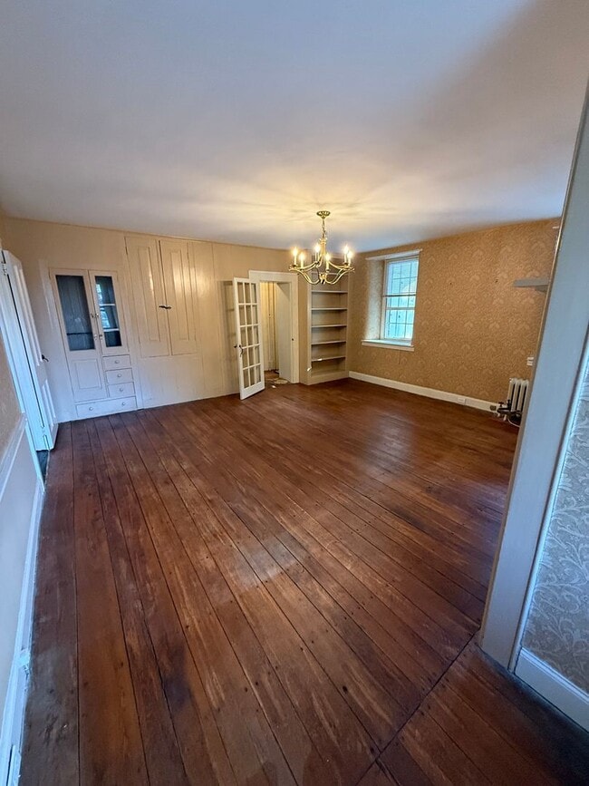 Building Photo - Charming Doylestown Modern Farmhouse