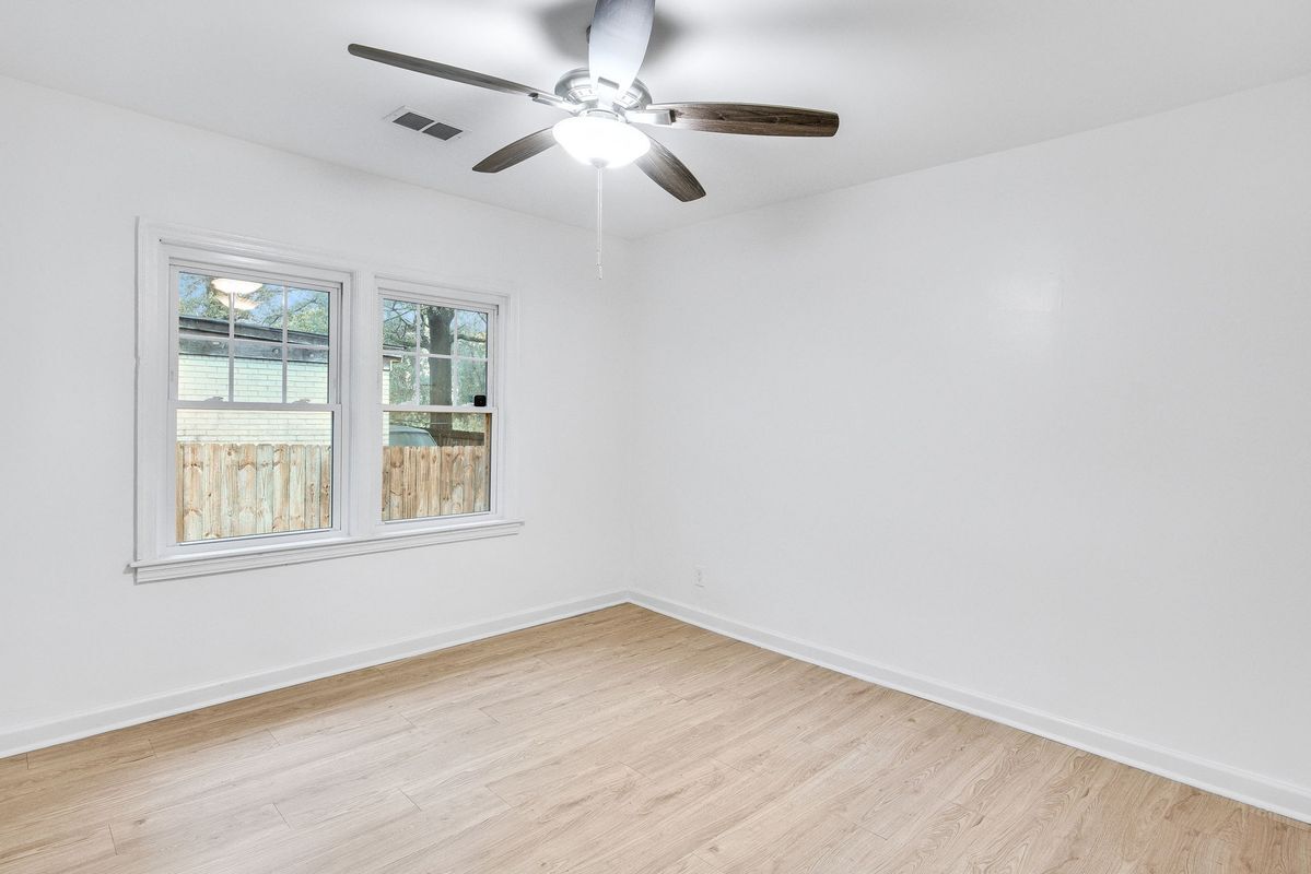 Building Photo - 1967 Browns Mill Rd SE