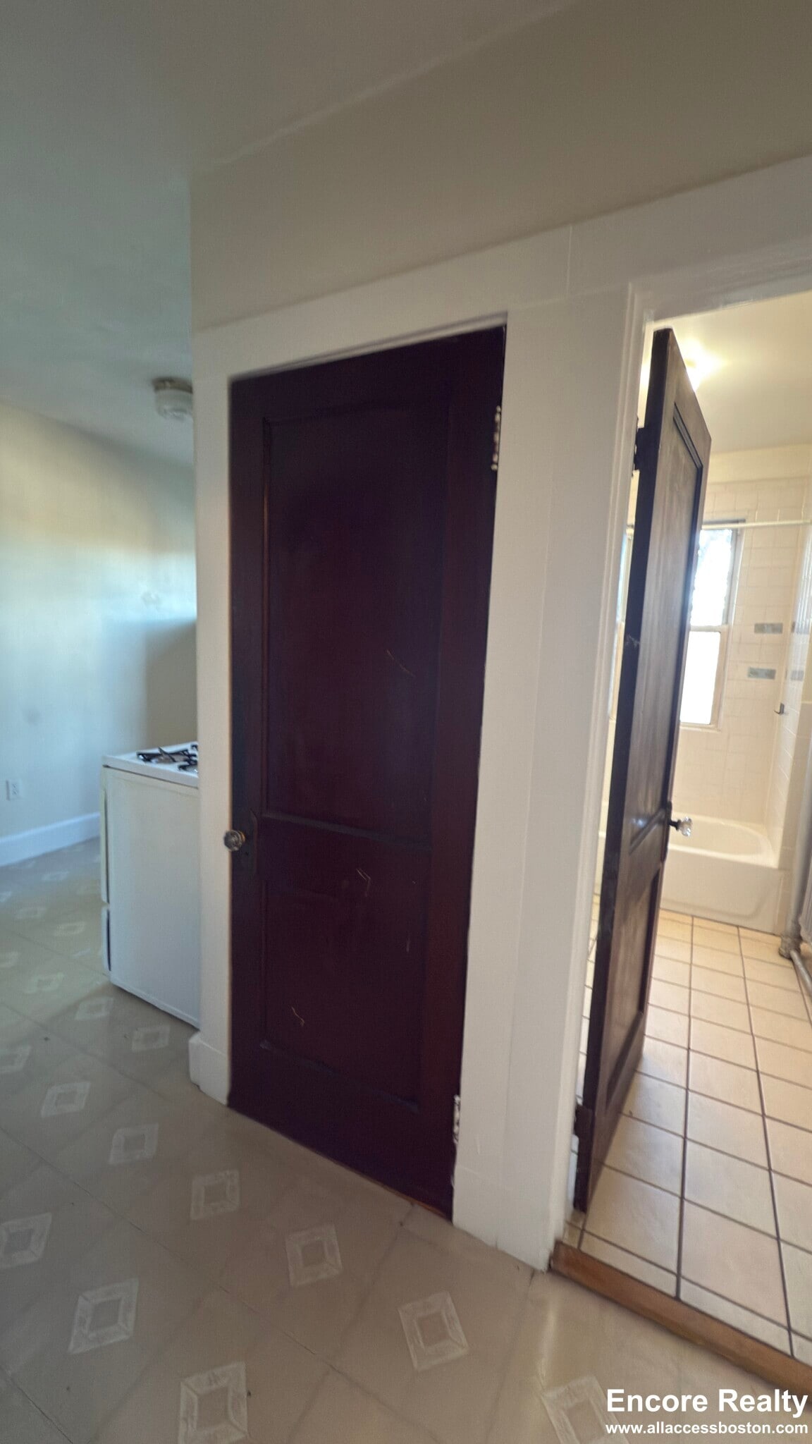 Building Photo - 155 Summer St