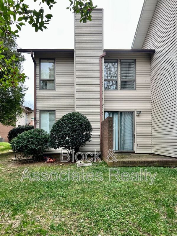 Building Photo - 207 Forest View Ct