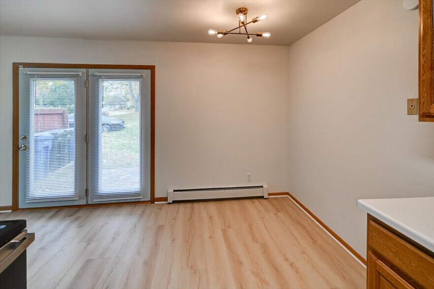 Building Photo - 7203 Fortune Dr