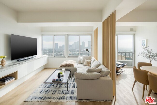 Building Photo - 10501 Wilshire Blvd