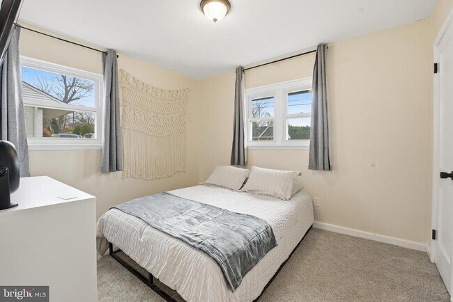 Building Photo - 7024 Lee Park Ct