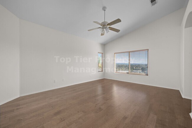 Building Photo - Beautiful 4 bed, 3 bath, 2,726 sqft House in Peaceful San Marcos Neighborhood - Available NOW