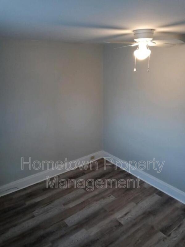 Building Photo - 310 Mulberry St