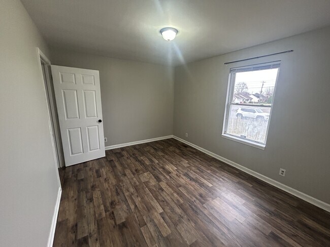 Building Photo - 1302 Sharptail Trail