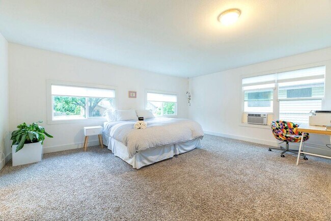 Building Photo - 4715 Carsonhill Dr