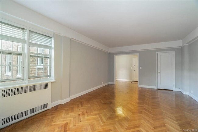 Building Photo - 45 Popham Rd