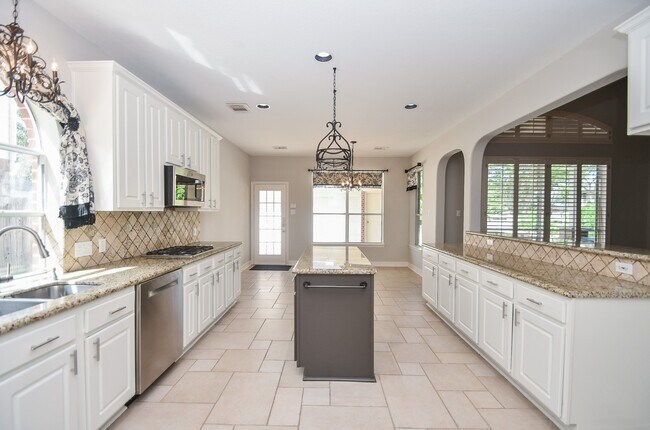 Building Photo - 22402 Caroline Chase Ct