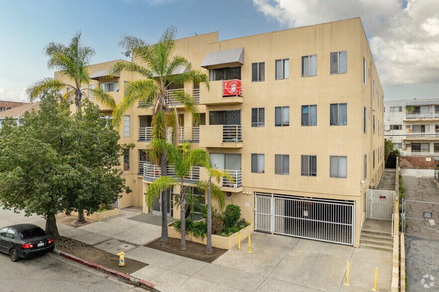 Primary Photo - Irolostar Apartments