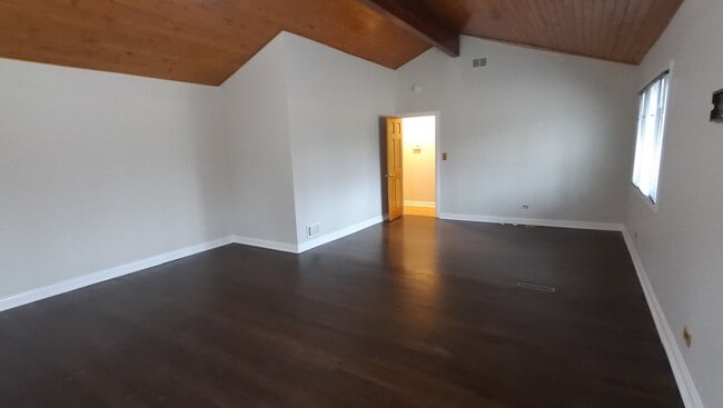 Building Photo - 22940 N Prairie Ln