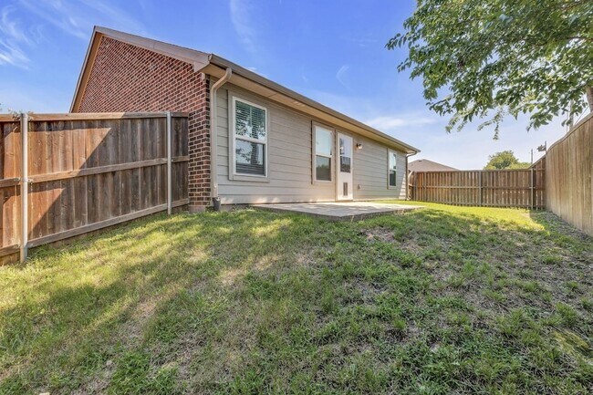 Building Photo - 3608 Brookstone Dr