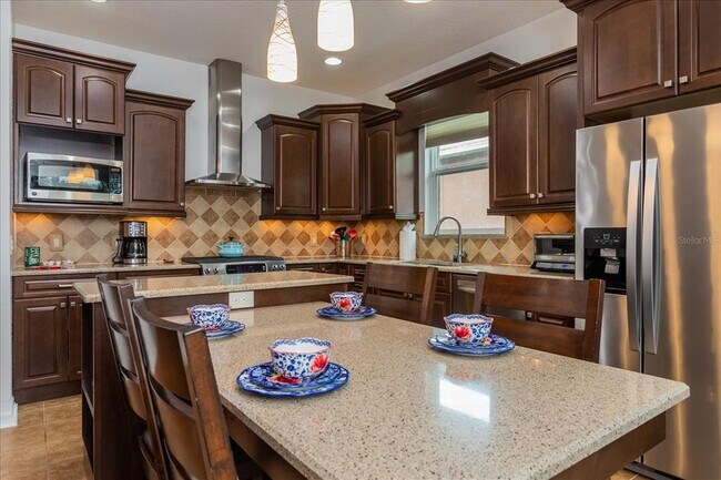 Building Photo - 15722 Green Cove Blvd