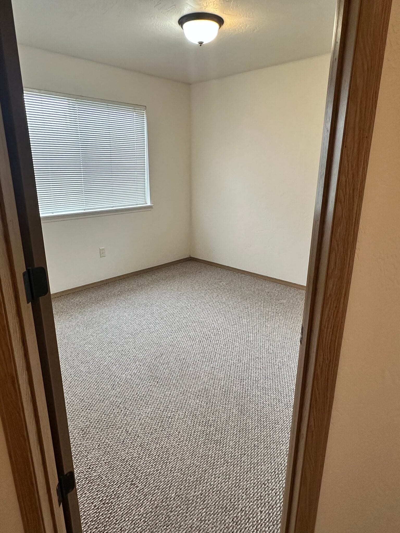 Building Photo - 37 Appleway Dr