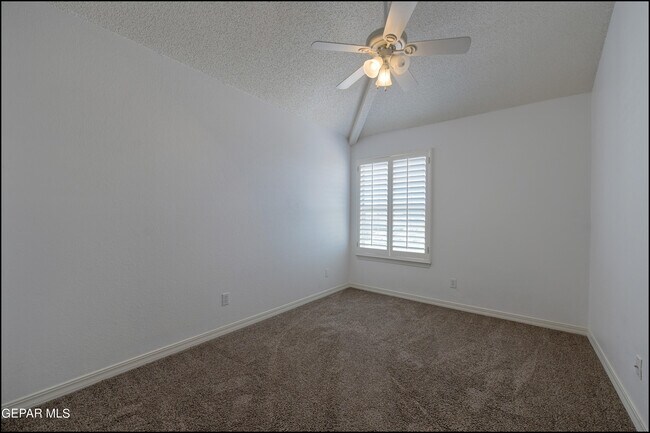 Building Photo - 7097 Tierra Roja St