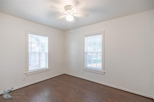 Building Photo - 926 Sunset Dr