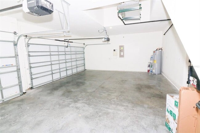 Building Photo - 27065 Sora Blvd