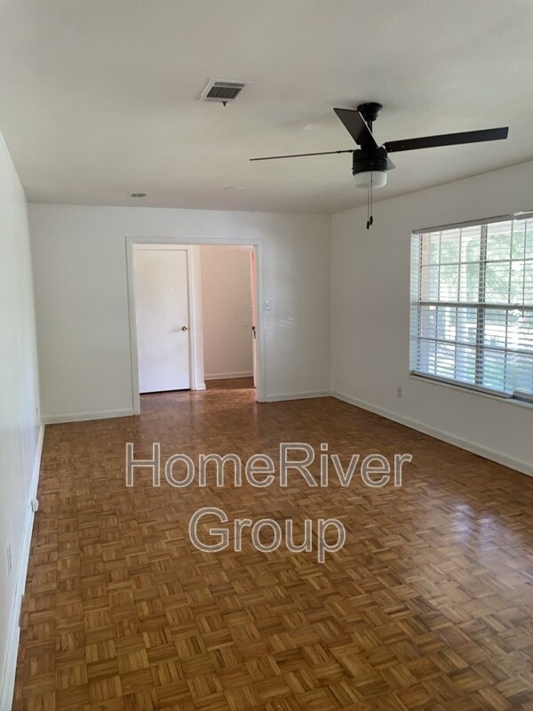 Building Photo - 473 Shiloh Dr