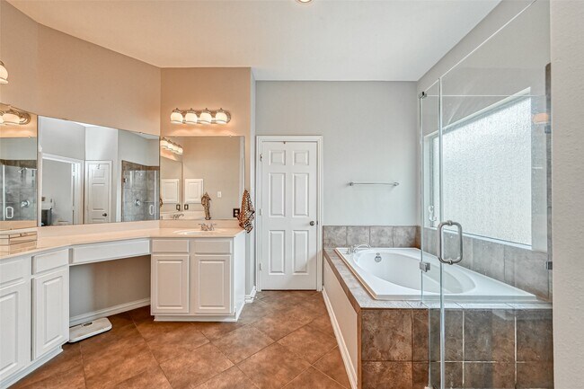 Building Photo - 26 Pomerelle Pl