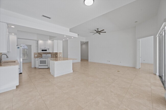 Building Photo - 8241 Dominica Pl