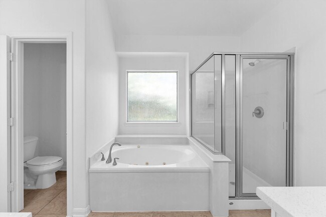 Building Photo - 14823 Yellow Begonia Dr