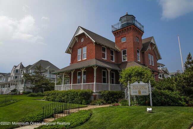 Building Photo - 706 Morven Terrace