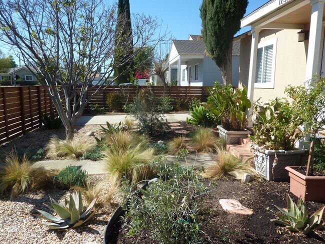 Building Photo - 17565 Bullock St