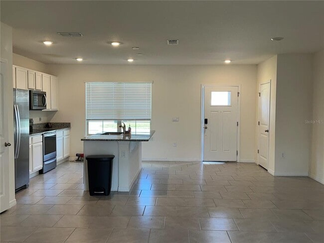 Building Photo - 13170 Bounty Ave