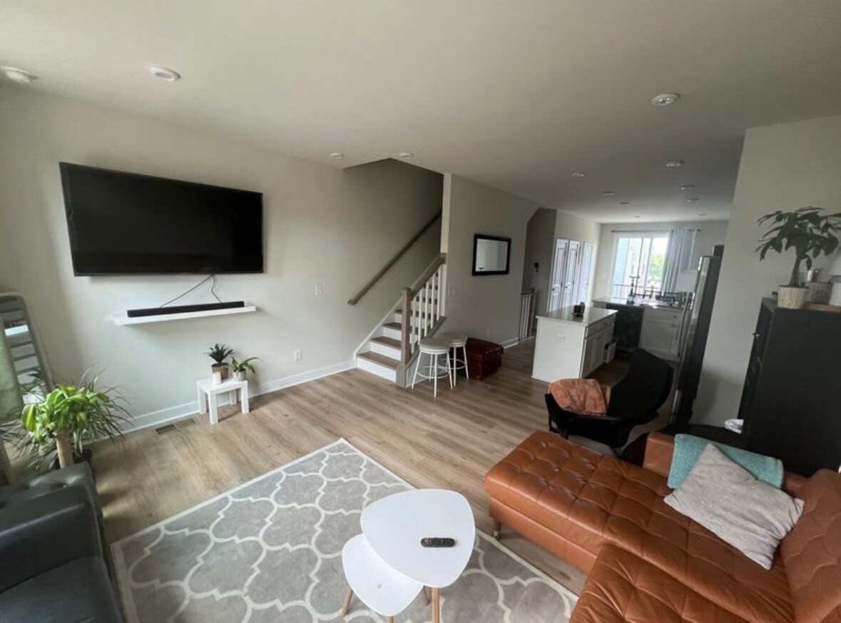Building Photo - Room in Townhome on Coquina Ln