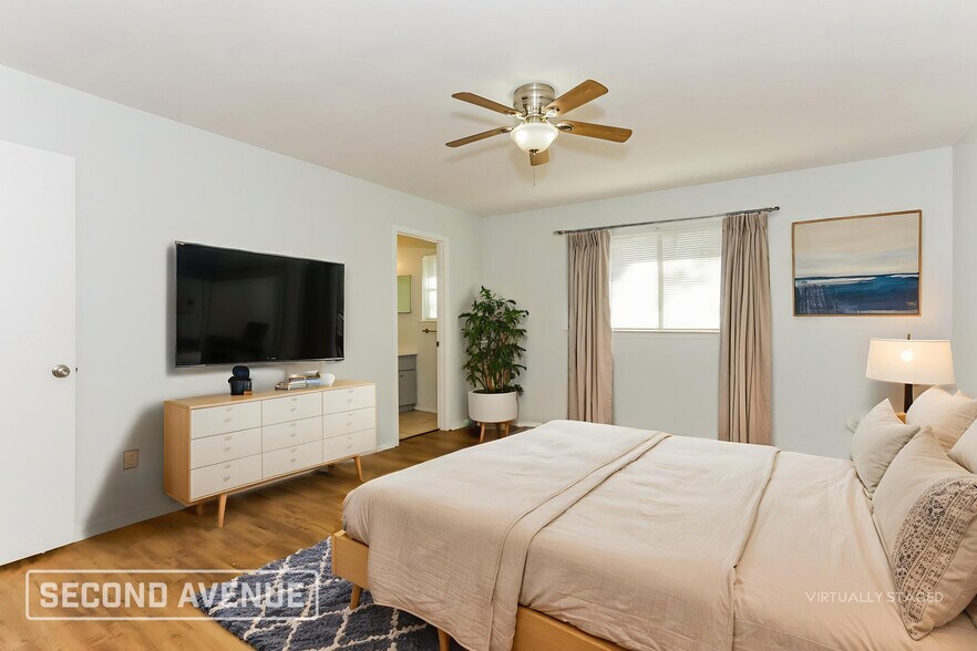 Building Photo - 509 Southlake Dr