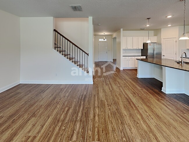 Building Photo - 3129 Creek Village Ln