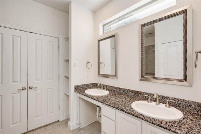 Building Photo - 3007 Sea Jay Dr