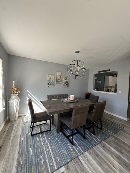 Building Photo - 334 Bowler Ct