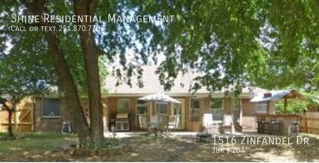 Building Photo - 1516 Zinfandel Dr